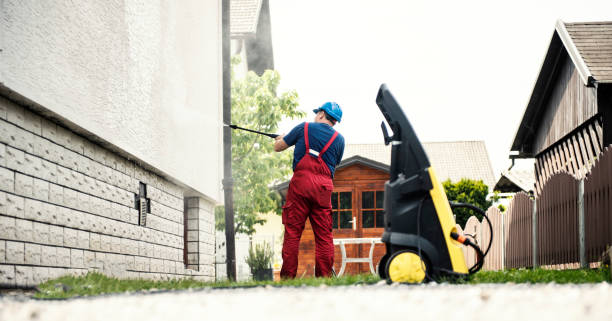 Animal Enclosure Cleaning in Crystal City, TX